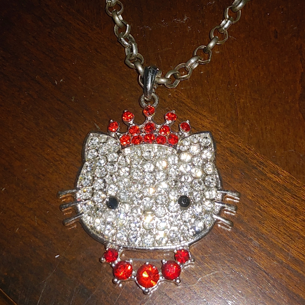 Hello kitty bling necklace